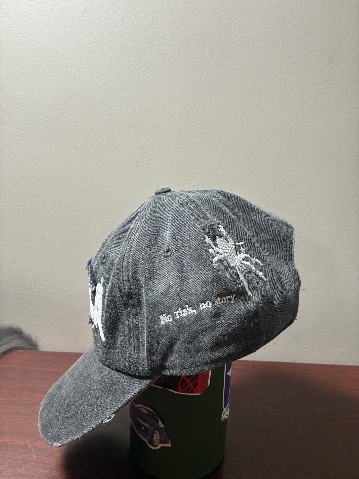 'NO RISK NO STORY' dyed raw-edge patch baseball cap - black